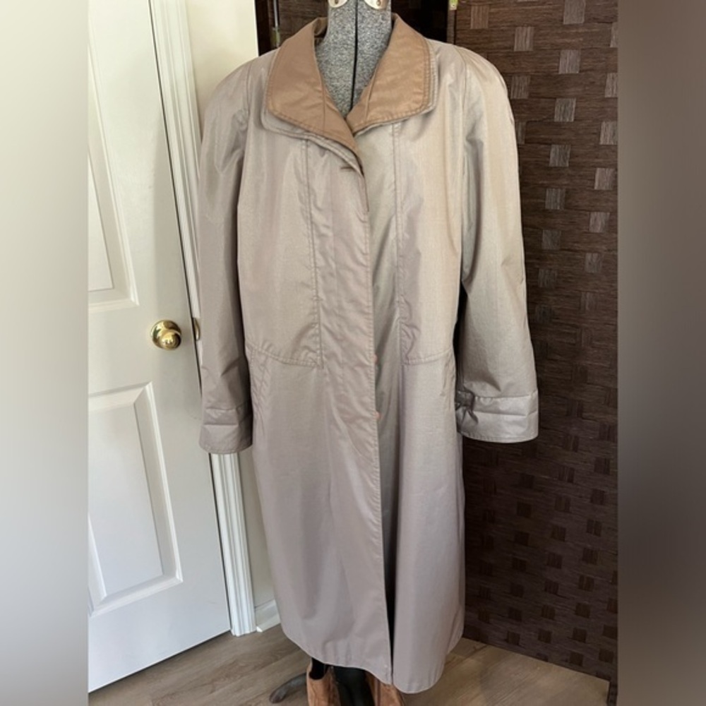 British Mist Trench Coat Shimmering light Rain Coat, Size 14